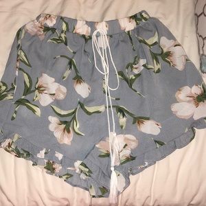 NEW blue floral shorts